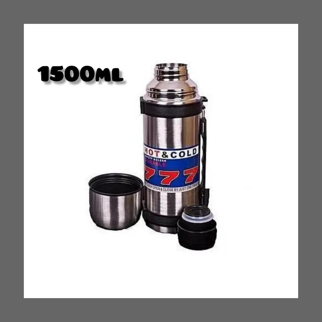 Vacuum Flask Set With 3 Cups, 500 Ml